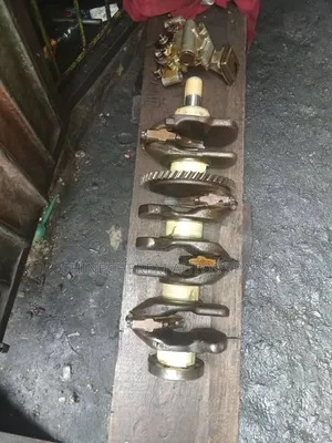 Direct Tokunbo Crankshaft for Toyota Camry 4 Plug 2az and Oil Pump