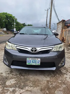 Toyota Camry LE 4dr Sedan (2.5L 4cyl 6A) 2013 Gray