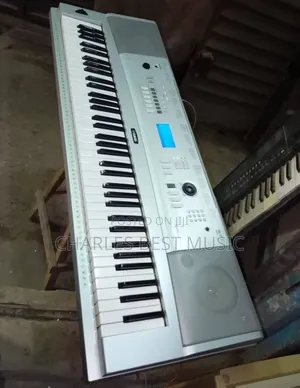 London Using Keyboard