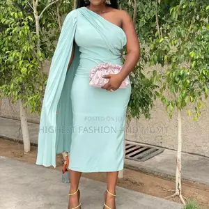 Oblique Shoulder Pleated Dress