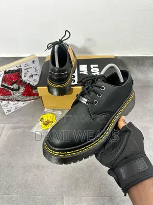 Dr Martens Bex PLTD 3 Eye—Shoes