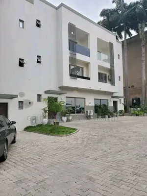 4bdrm Duplex in Maitama for rent