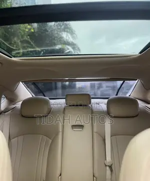 Hyundai Genesis 2015 Brown