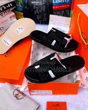Hermes Stoned Solid Slippers