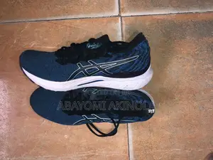 Asics Flyte Foam Blast. 44