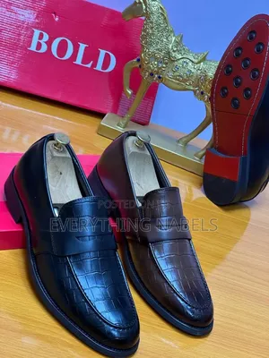 Bold Cooperate Single Sole Shoes