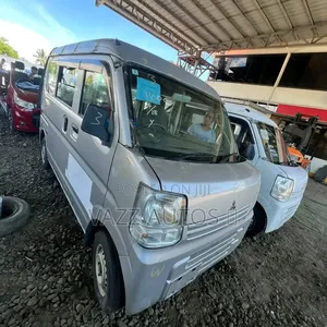 New Suzuki Every 2017 Silver