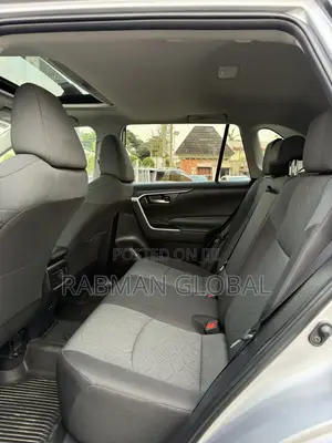Toyota RAV4 XLE Premium 2025 Gray