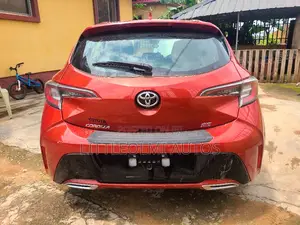 Toyota Corolla SE 2020 Orange