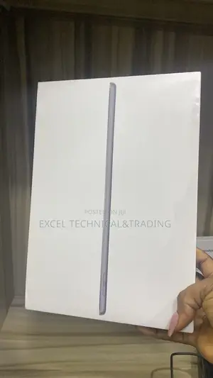 New Apple iPad 9.7 64 GB Silver