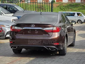 Lexus ES 2016 Brown