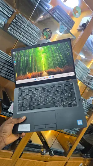 Laptop Dell Latitude 5300 8GB Intel Core i5 SSD 256GB