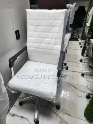 Semi Executive Chair