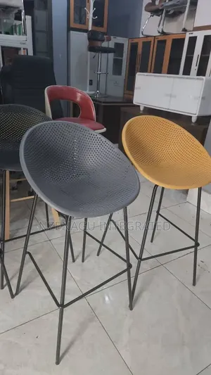 Sanding Bar Stool