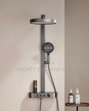 Piano Key Thermostatic Mixer Set With a Matte Finish a Rainfall Head
