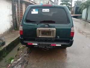 Toyota 4-Runner 1999 Green