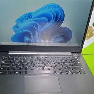 Laptop Lenovo Thinkbook 14 8GB Intel Core i5 SSD 160GB
