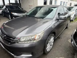 Honda Accord Touring 4dr Sedan FWD (3.5L 6cyl 6A) 2013 Gray