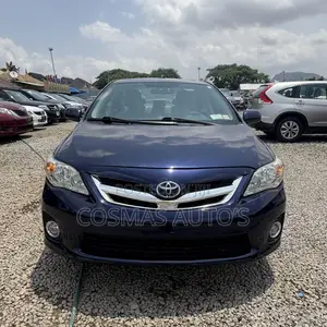 Toyota Corolla LE Special Edition 4dr Sedan (1.8L 4cyl 4A) 2013 Blue