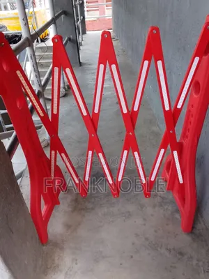 Expandable Road Barrier