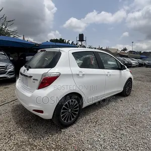 Toyota Yaris 2013 White