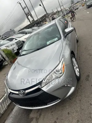 Toyota Camry SE 4dr Sedan (2.5L 4cyl 6A) 2016 Silver
