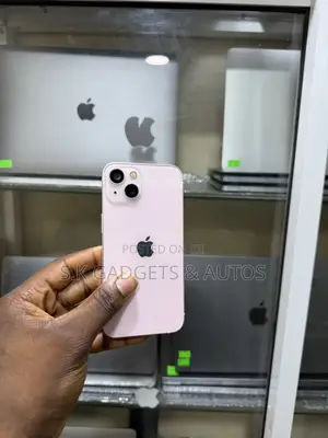 Apple iPhone 13 128 GB Pink