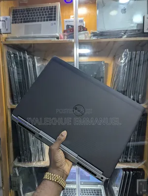 Laptop Dell Precision 7520 16GB Intel Core i7 SSD 512GB