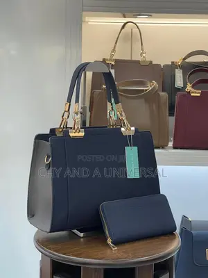 Chrisrosy Handbag With Purse