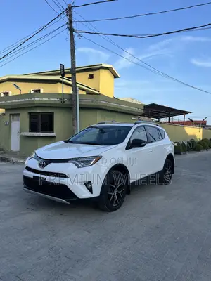 Toyota RAV4 SE AWD (2.5L 4cyl 6A) 2016 White