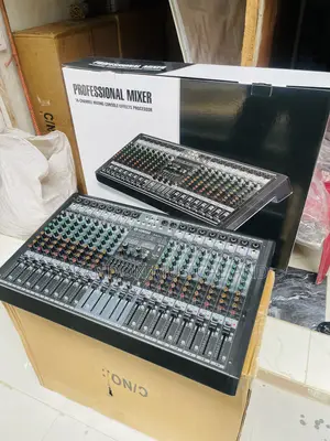 16 Channels Section Professional Mixer