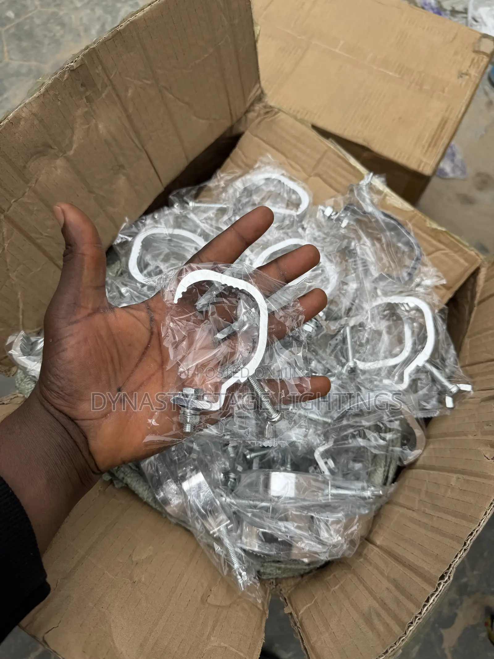 G-Clamp Light Hanger
