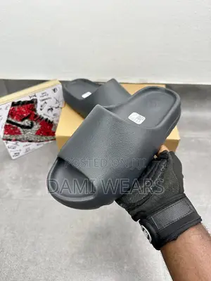 Yeezy Slides Black Ochre