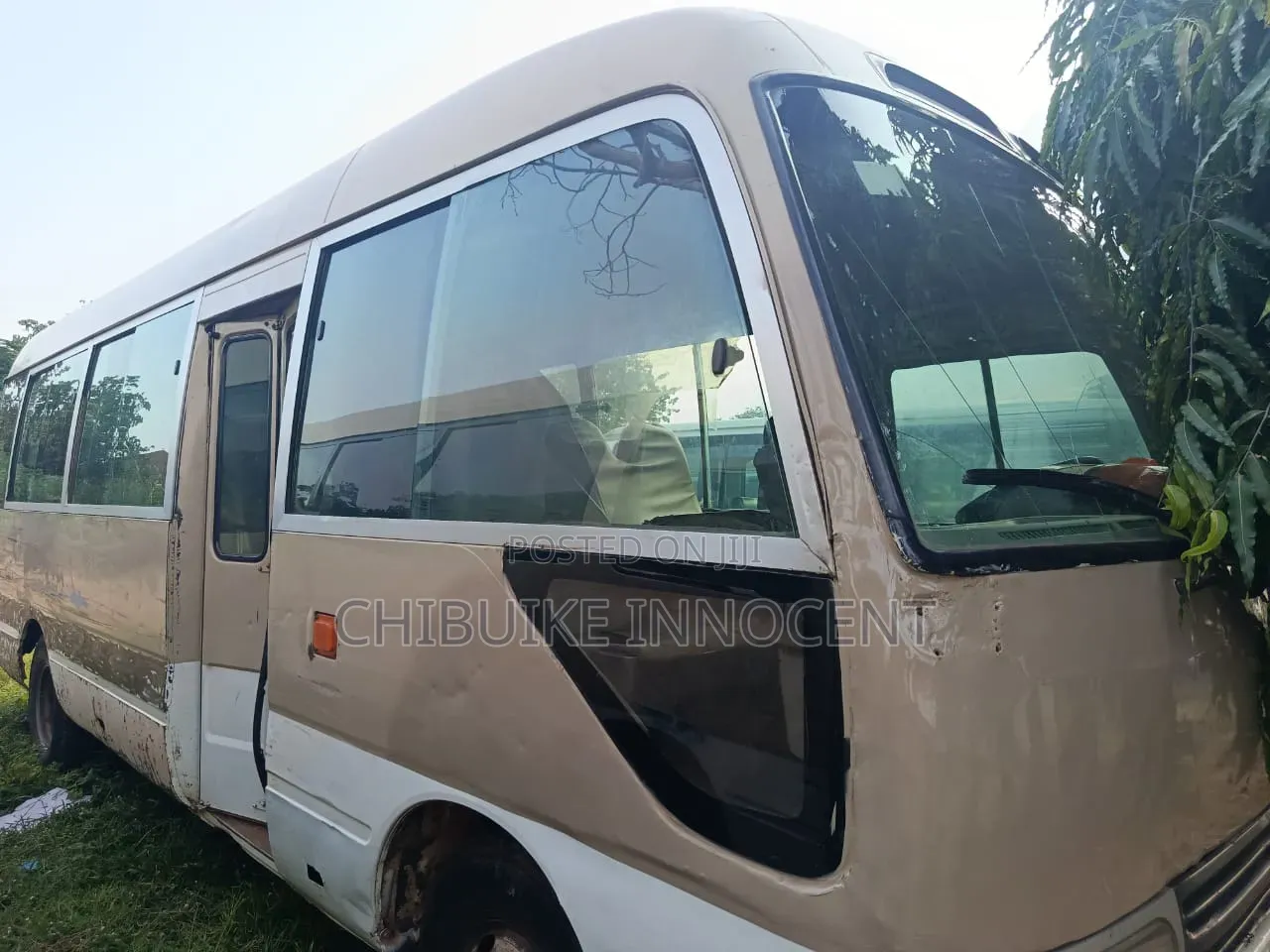 Toyota Coaster 2010