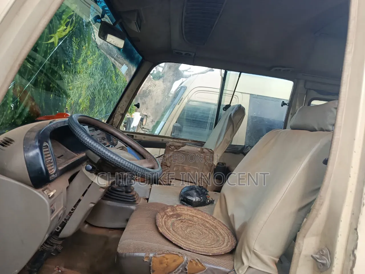 Toyota Coaster 2010
