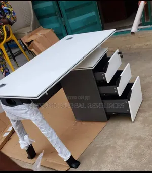 Executive White/Black Office Table With Matel Legs Size 1.4 Meters
