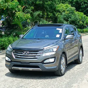 Hyundai Santa Fe 2014 Gold