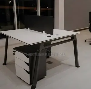 Beautiful Modern Office Work Station