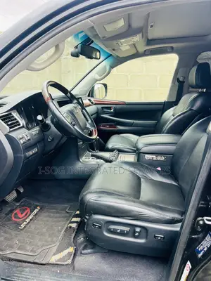 Lexus LX 570 AWD 2015 Black
