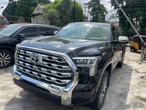 Toyota Tundra 1794 Edition CrewMax 6.5' Bed 2023 Black