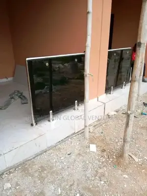 Executive Glass Hand Rail