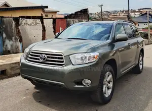 Toyota Highlander 2012 Green