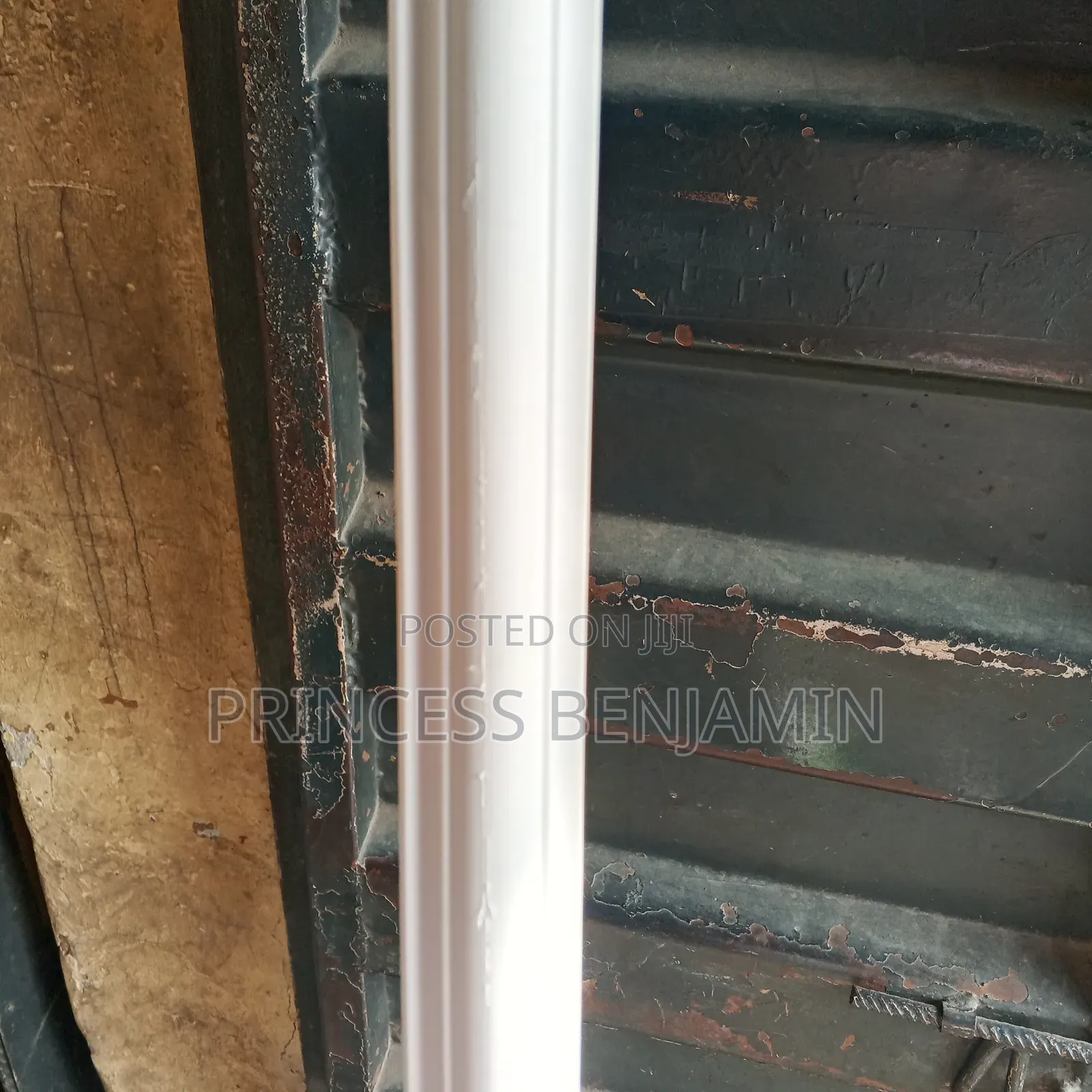 Wall Cornice