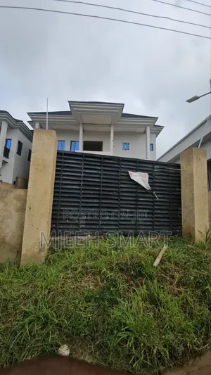 6 Bedroom Fully Detached Duplex