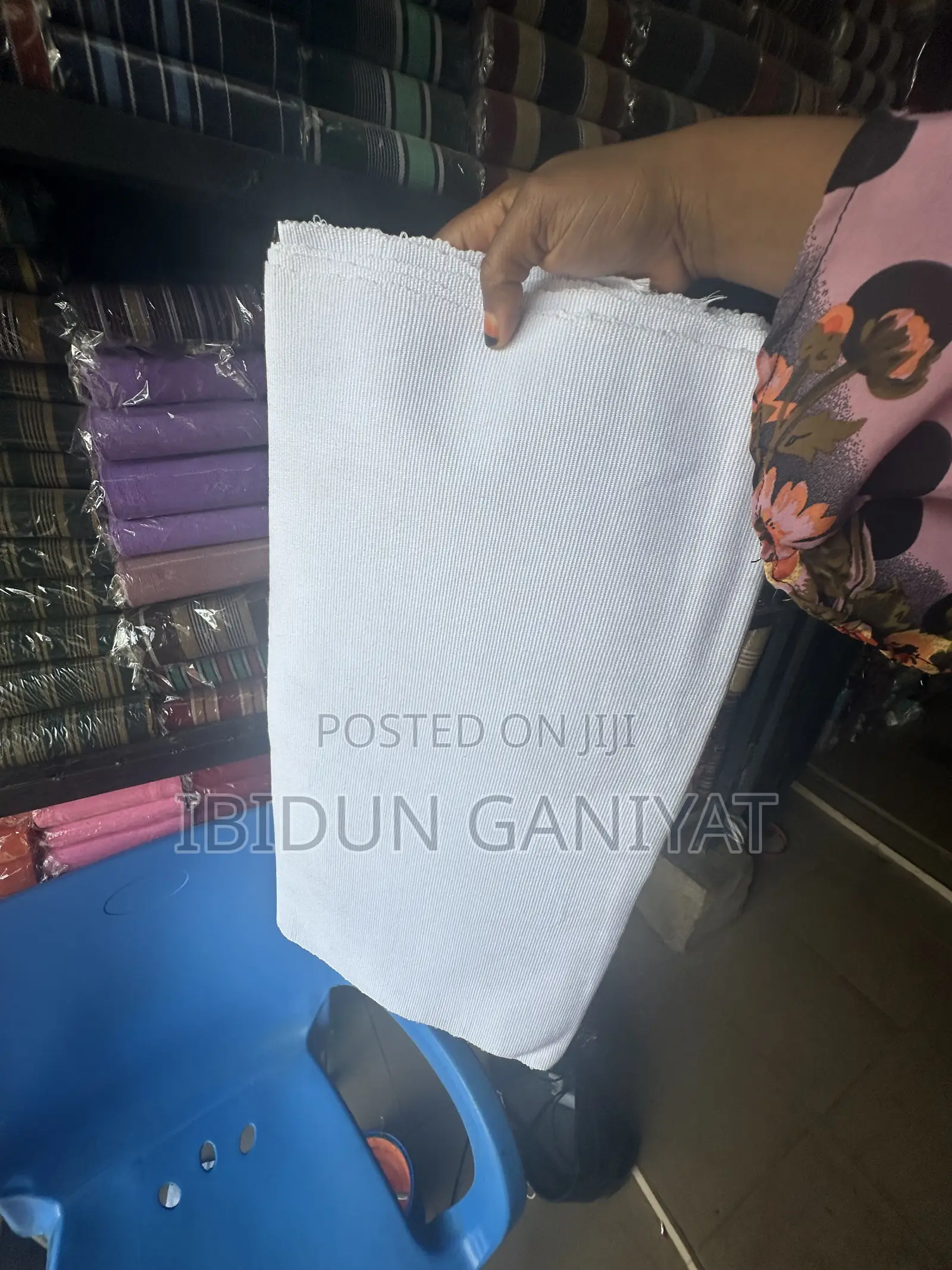 Plain Free Weave