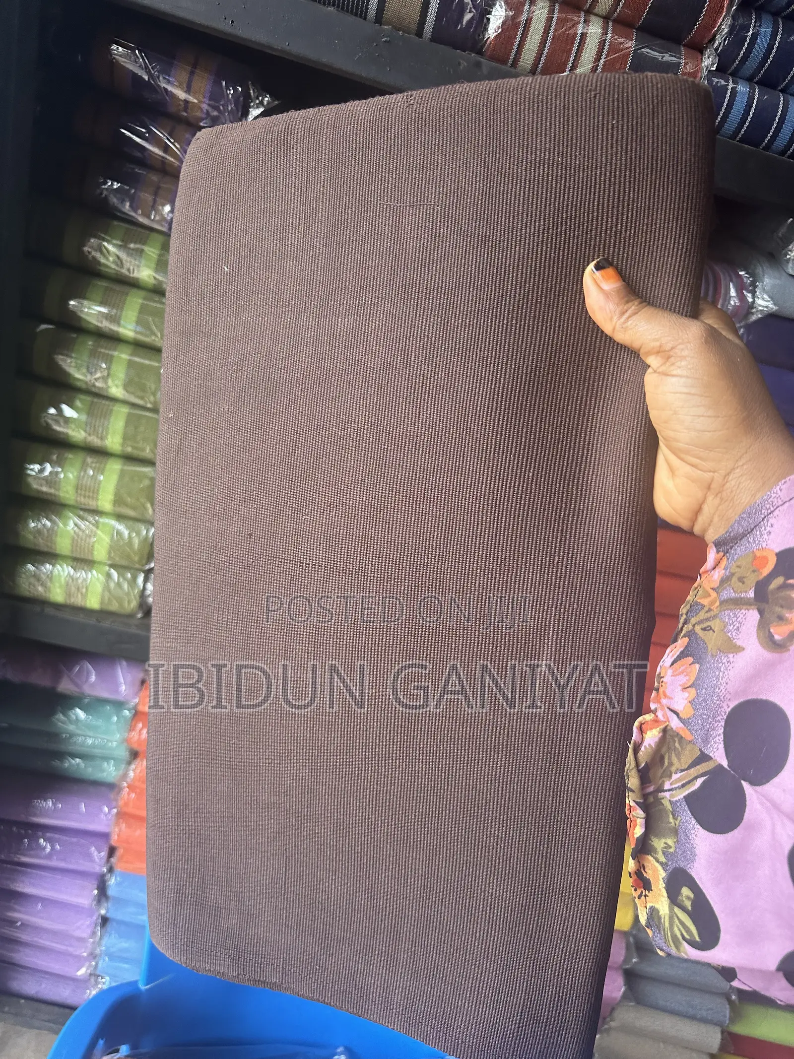 Plain Free Weave