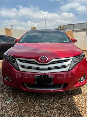 Toyota Venza XLE 4dr Wagon (2.7L 4cyl 6A) 2014 Red