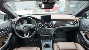 Mercedes-Benz GLA 250 2016 Black