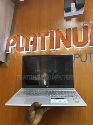 Laptop HP Pavilion 15 16GB Intel Core i7 SSD 512GB