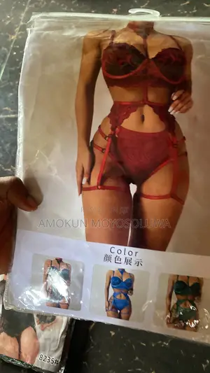 Lingerie/Sleepwear